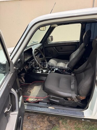 LADA (VAZ) Niva 2013, 290,000 km - 1.7 l - Qusar