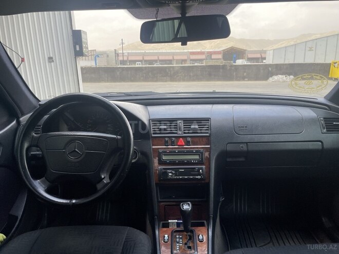 Mercedes C 220 1998, 410,000 km - 2.2 l - Bakı