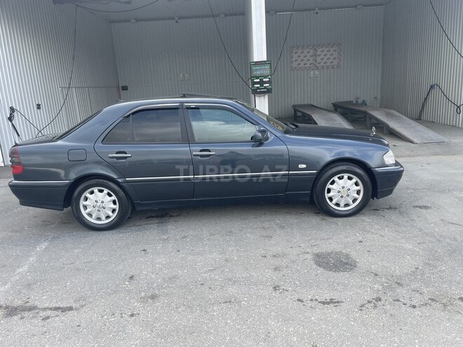 Mercedes C 220 1998, 410,000 km - 2.2 l - Bakı