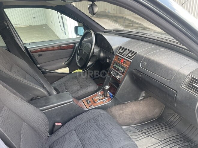 Mercedes C 220 1998, 410,000 km - 2.2 l - Bakı
