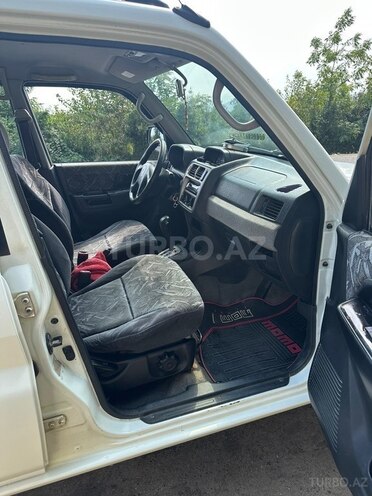 Mitsubishi Pajero io 1998, 320,500 km - 1.8 l - Astara