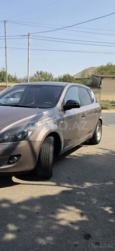 Kia Ceed 2007, 285,197 km - 1.6 л - Salyan