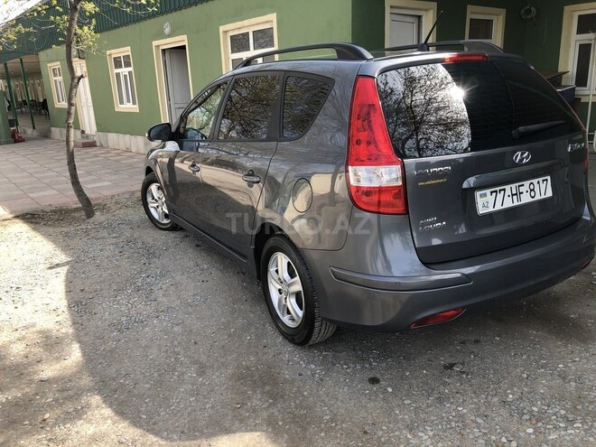 Hyundai i30 2010, 261,763 km - 1.4 л - Bərdə