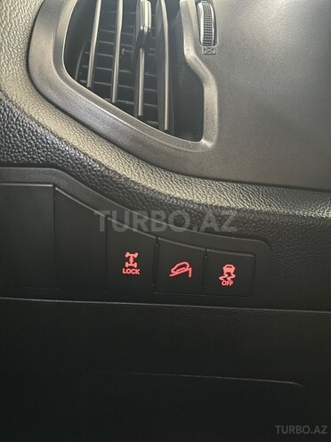 Kia Sportage 2011, 248,000 km - 2.0 l - Bakı