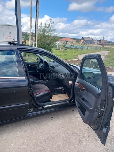 Mercedes E 220 2006, 342,000 km - 2.2 l - Quba