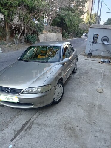 Opel Vectra 1997, 353,680 km - 2.0 l - Balakən