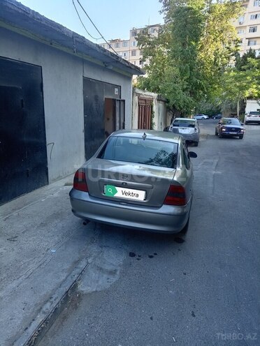 Opel Vectra 1997, 353,680 km - 2.0 l - Balakən