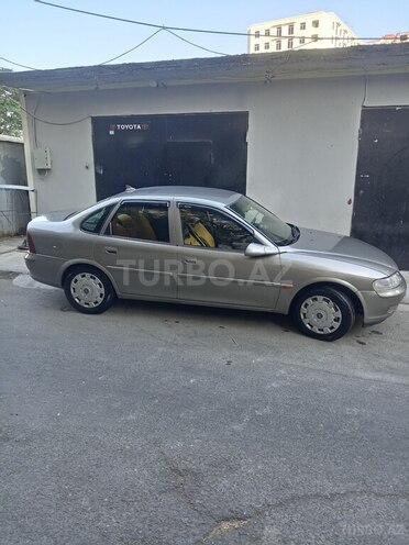 Opel Vectra 1997, 353,680 km - 2.0 l - Balakən