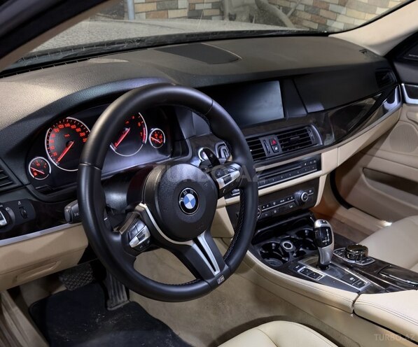BMW 528 2012, 268,000 km - 2.0 л - Gəncə