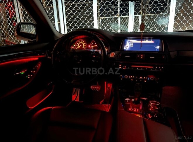 BMW 528 2012, 268,000 km - 2.0 л - Gəncə