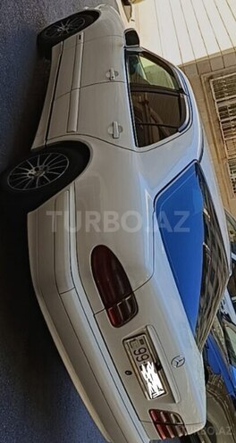 Mercedes E 220 2001, 450,000 km - 2.2 l - Biləsuvar