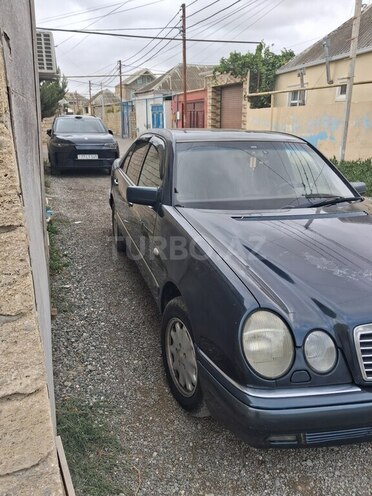 Mercedes E 230 1997, 354,544 km - 2.3 l - Bakı