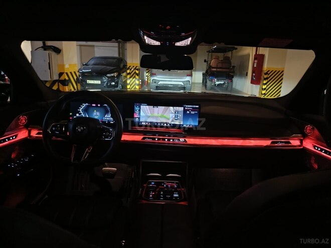 BMW i7 M70 2023, 25,000 km - 0.0 l - Bakı