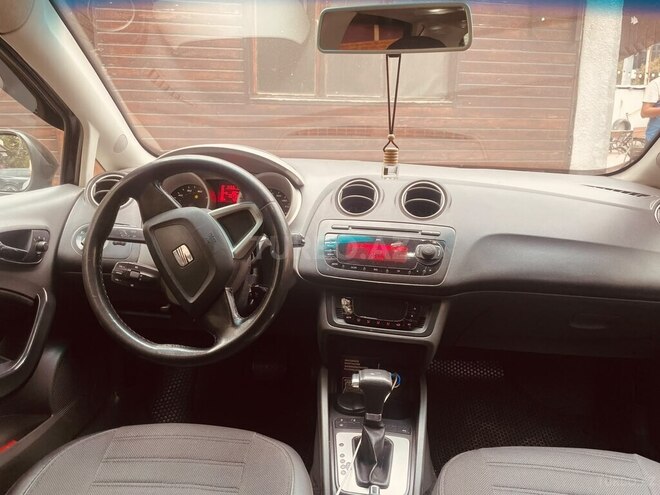 SEAT Ibiza 2011, 261,000 km - 1.6 l - Bakı