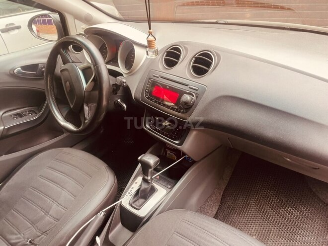 SEAT Ibiza 2011, 261,000 km - 1.6 l - Bakı
