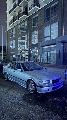 BMW 323 1997, 390,000 km - 2.5 л - Bakı