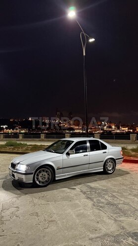 BMW 323 1997, 390,000 km - 2.5 л - Bakı