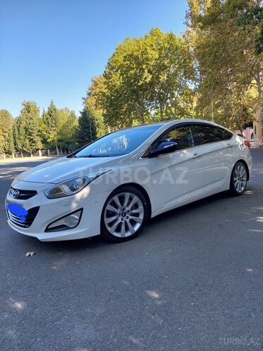 Hyundai i40 2012, 228,000 km - 2.0 l - Mingəçevir