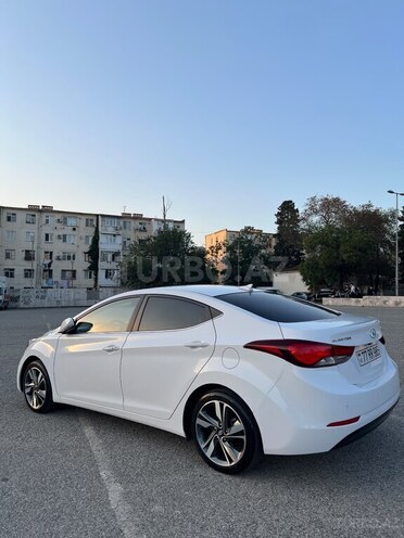 Hyundai Elantra 2015, 104,000 km - 1.8 л - Bakı