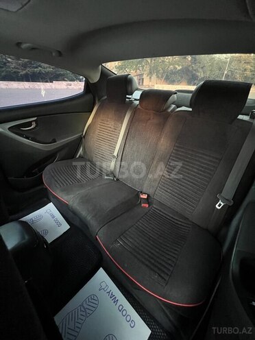 Hyundai Elantra 2015, 104,000 km - 1.8 л - Bakı