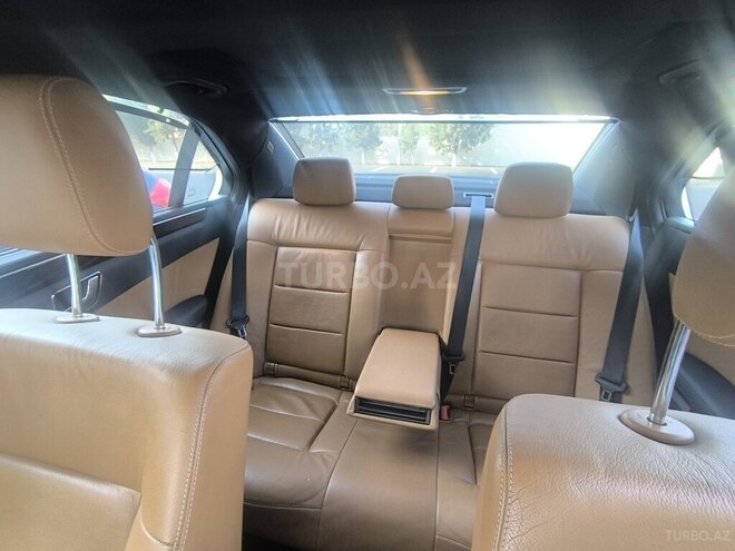 Mercedes E 300 2012, 170,000 km - 3.0 l - İmişli
