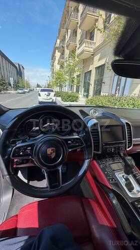 Porsche Cayenne Turbo 2016, 198,000 km - 4.8 л - Bakı