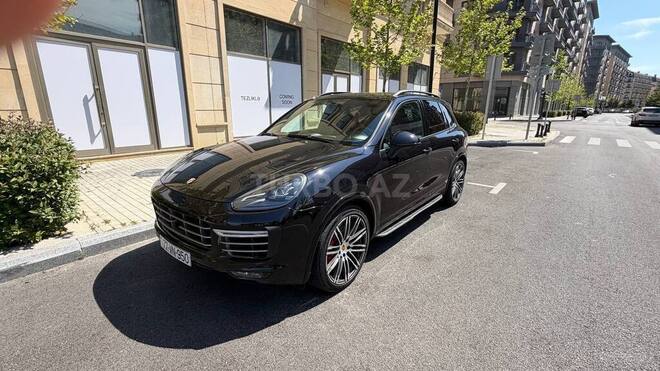 Porsche Cayenne Turbo 2016, 198,000 km - 4.8 л - Bakı