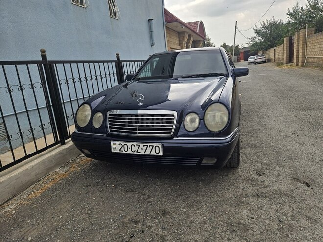 Mercedes E 200 1997, 360,000 km - 2.0 l - Bərdə