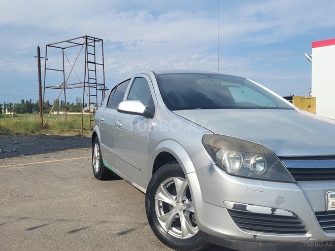 Opel Astra 2006, 280,000 km - 1.3 л - Beyləqan