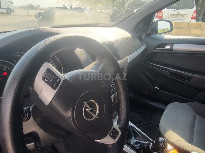 Opel Astra 2006, 280,000 km - 1.3 л - Beyləqan