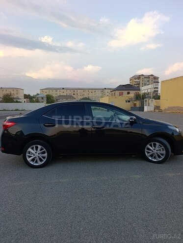 Toyota Corolla 2013, 301,402 km - 1.6 l - Salyan
