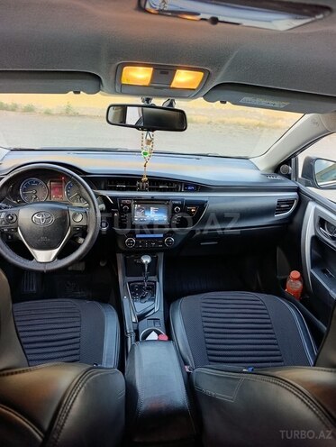 Toyota Corolla 2013, 301,402 km - 1.6 l - Salyan