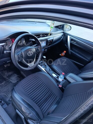 Toyota Corolla 2013, 301,402 km - 1.6 l - Salyan