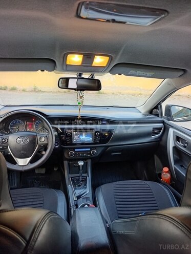 Toyota Corolla 2013, 301,402 km - 1.6 l - Salyan