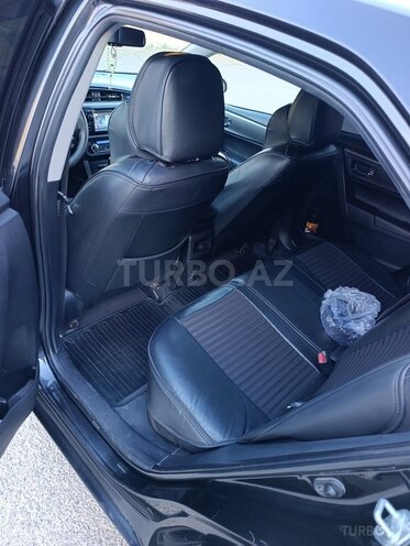 Toyota Corolla 2013, 301,402 km - 1.6 l - Salyan