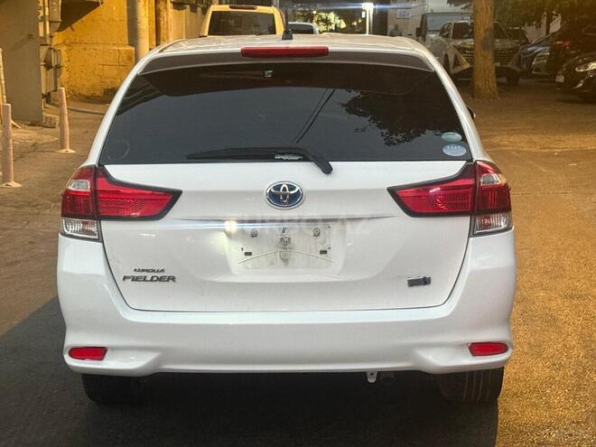 Toyota Corolla Fielder 2018, 330,000 km - 1.5 л - Bakı