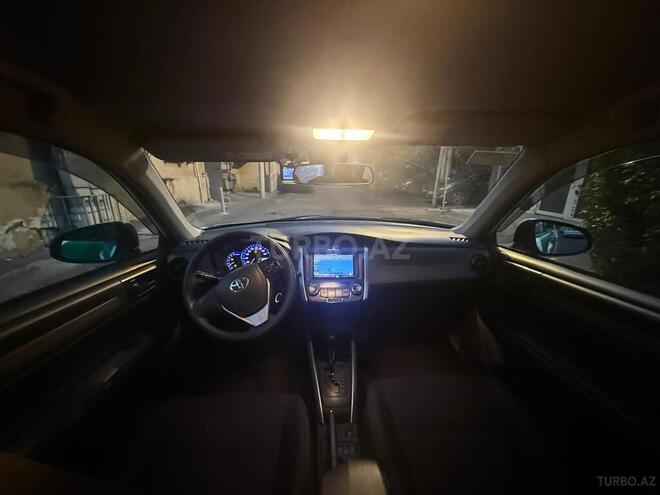 Toyota Corolla Fielder 2018, 330,000 km - 1.5 л - Bakı