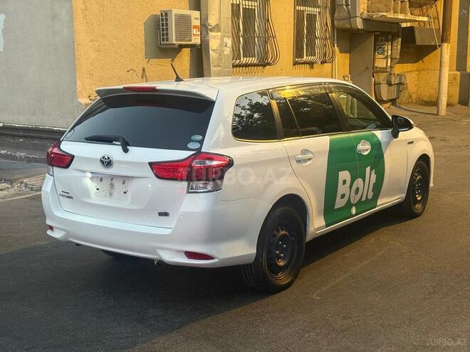 Toyota Corolla Fielder 2018, 330,000 km - 1.5 л - Bakı