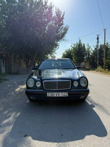 Mercedes E 320 1999, 495,000 km - 3.2 l - Bakı