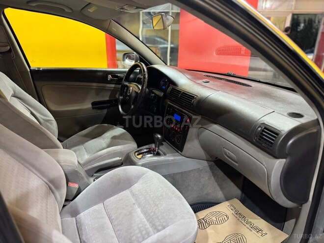 Volkswagen Passat 2002, 290,000 km - 1.8 l - Sumqayıt