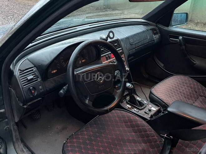 Mercedes C 200 1999, 300,000 km - 2.0 l - Bakı