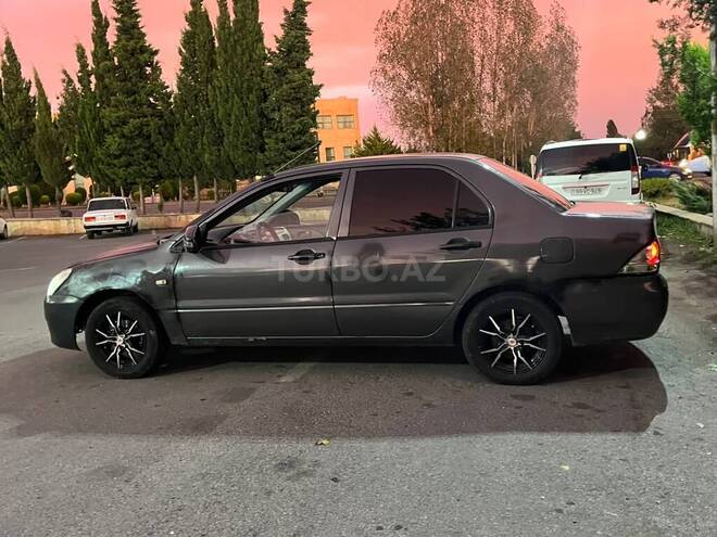 Mitsubishi Lancer 2005, 667,518 km - 1.3 l - Qəbələ