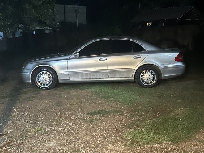 Mercedes E 270 2002, 254,496 km - 2.7 л - Bakı