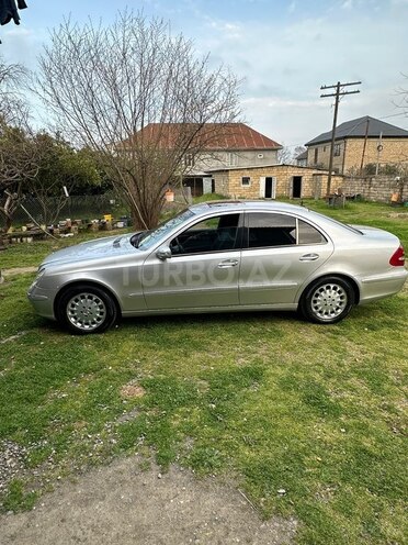 Mercedes E 270 2002, 254,496 km - 2.7 л - Bakı