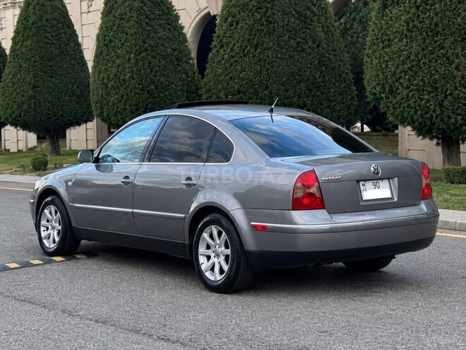 Volkswagen Passat 2003, 260,000 km - 1.8 л - Gəncə