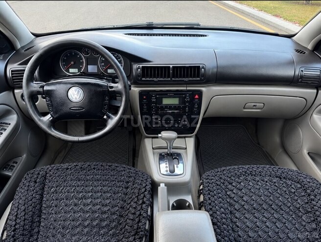 Volkswagen Passat 2003, 260,000 km - 1.8 л - Gəncə