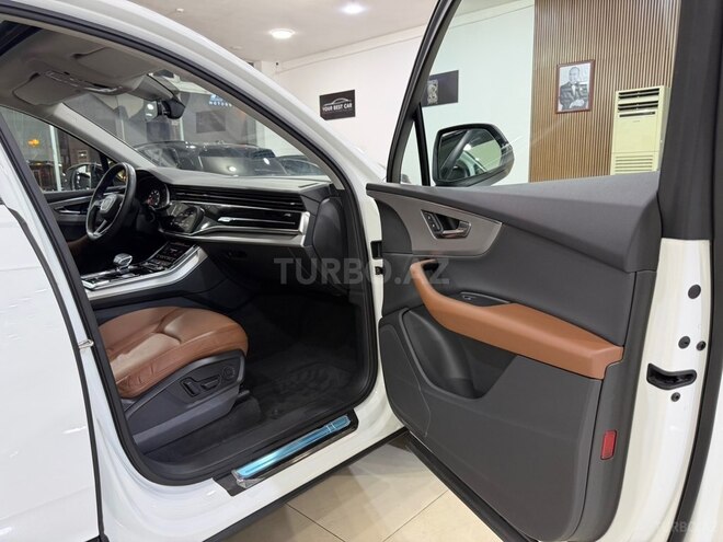 Audi Q7 2020, 80,000 km - 2.0 l - Bakı