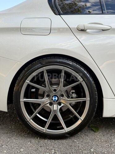 BMW 330 2016, 118,800 km - 2.0 l - Oğuz
