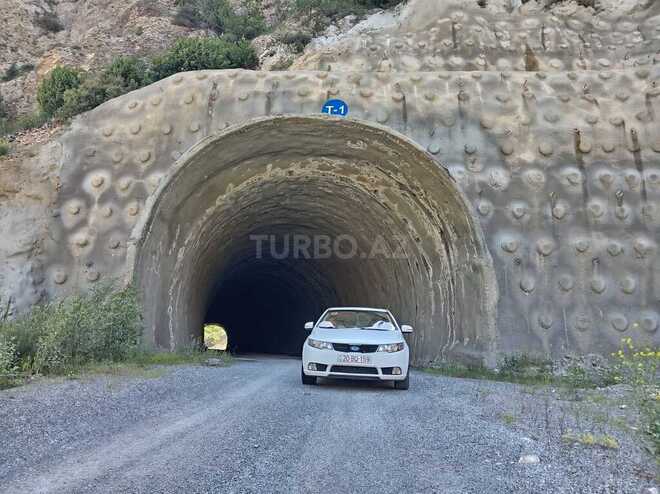 Kia Cerato 2010, 206,000 km - 2.0 l - Gəncə