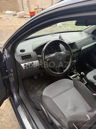 Opel Astra 2010, 422,000 km - 1.3 l - Bakı